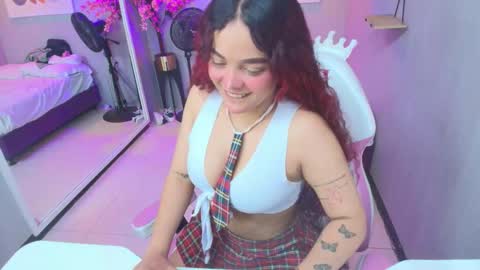 Maggy online show from 11/25/25, 04:01