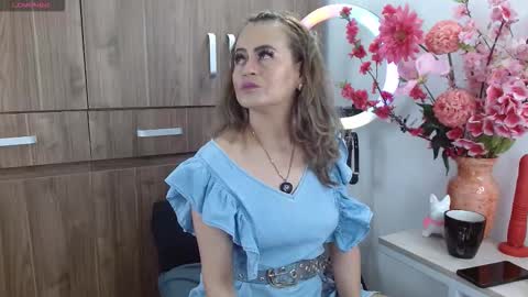 Snapshot of maghenta chatting on 10/26/25, 04:02 Maghenta-MS mature online show from 10/26/25, 04:02