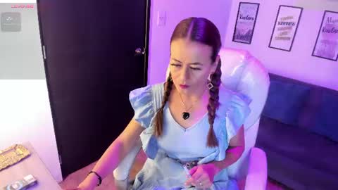 Snapshot of maghenta chatting on 06/13/26, 12:14 Maghenta-MS mature online show from 06/13/26, 12:14