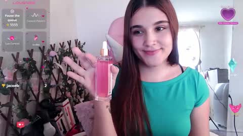 Luna  online show from 10/15/25, 07:47