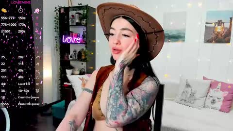 Snapshot of magic_alie chatting on 02/26/25, 09:05 Magic Allie online show from 02/26/25, 09:05