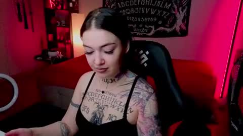 Snapshot of magic_alie chatting on 07/15/26, 08:25 Magic Allie online show from 07/15/26, 08:25