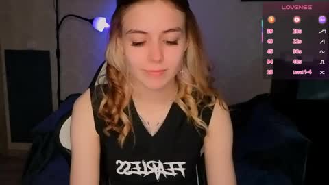 Snapshot of magic_bella chatting on 06/06/26, 03:50 Bella online show from 06/06/26, 03:50
