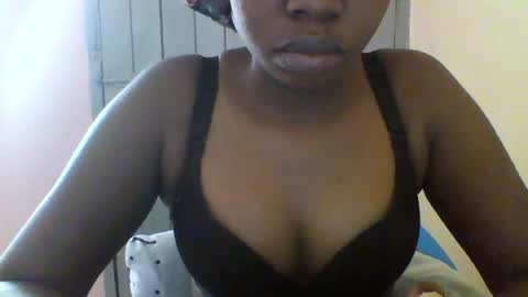 Snapshot of magic_bliss chatting on 07/15/26, 05:23 Bliss online show from 07/15/26, 05:23