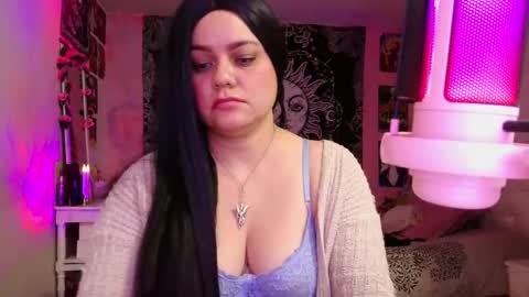 Snapshot of magic_clairewitch chatting on 01/06/25, 02:26 Claire online show from 01/06/25, 02:26