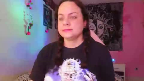 Snapshot of magic_clairewitch chatting on 03/05/25, 01:31 Claire online show from 03/05/25, 01:31