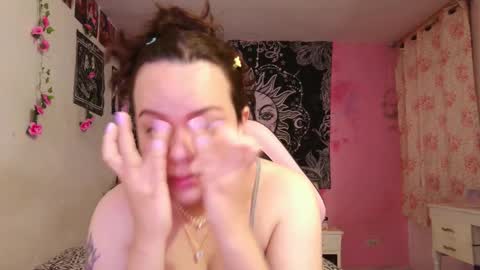 Snapshot of magic_clairewitch chatting on 03/12/25, 11:44 Claire online show from 03/12/25, 11:44