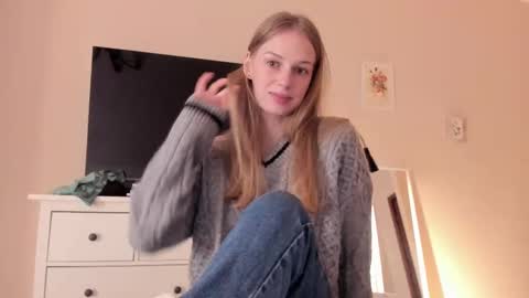 Alice  online show from 03/03/25, 11:33