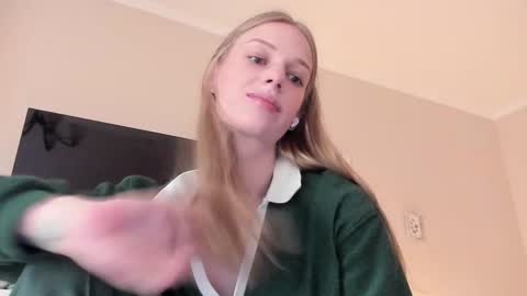 Alice  online show from 03/04/25, 12:33