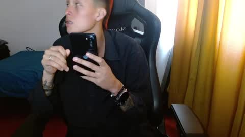 Snapshot of magic_jadee chatting on 01/28/25, 04:19 Jade online show from 01/28/25, 04:19