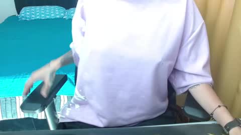 Jade online show from 05/09/26, 04:34