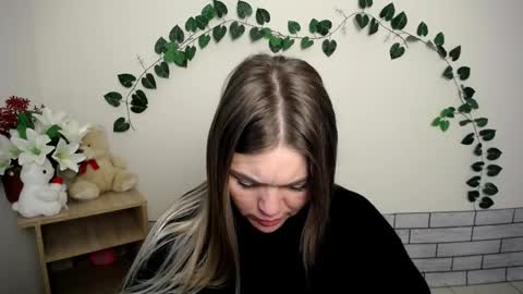 magic_katarina_ online show from 10/14/25, 06:47