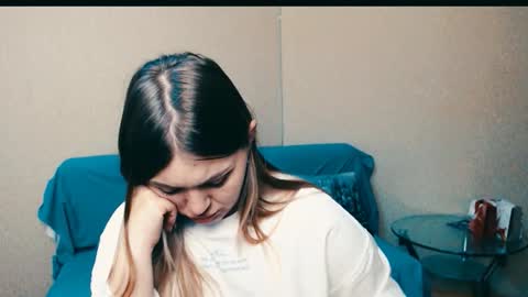 magic_katarina_ online show from 10/28/25, 03:36