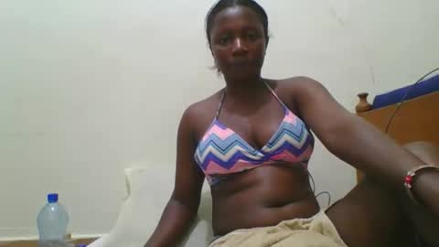 Snapshot of magic_koko3 chatting on 10/15/25, 12:33 magic_koko3 online show from 10/15/25, 12:33