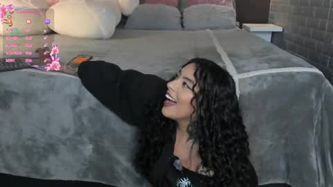 Snapshot of magic_marg chatting on 04/21/26, 12:23 Marge online show from 04/21/26, 12:23
