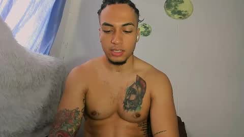 Snapshot of magic_mike_26 chatting on 04/19/26, 01:54 Magic Mike online show from 04/19/26, 01:54