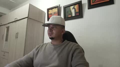 magic_milk23 online show from 10/02/25, 05:36