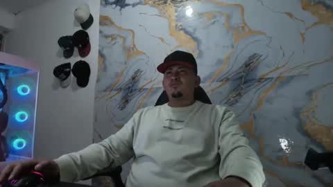 magic_milk23 online show from 02/22/26, 07:08