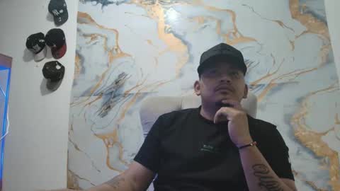 magic_milk23 online show from 04/12/26, 05:34