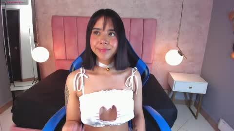 Snapshot of magic_oliviah chatting on 04/01/26, 08:39 Oliviah online show from 04/01/26, 08:39