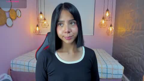 Snapshot of magic_oliviah chatting on 06/23/26, 10:08 Oliviah online show from 06/23/26, 10:08