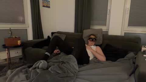 Snapshot of magic_passionitaliano chatting on 03/23/26, 08:35 magic_passionitaliano online show from 03/23/26, 08:35