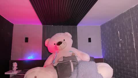 Snapshot of magic_rouse chatting on 02/11/26, 05:12 M Rss online show from 02/11/26, 05:12