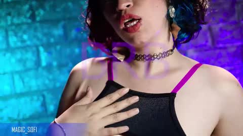Snapshot of magic_sofii chatting on 02/15/25, 12:26 S  online show from 02/15/25, 12:26