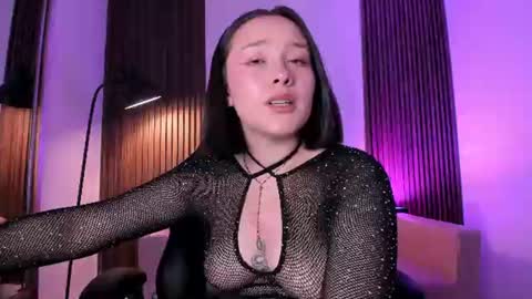 Snapshot of magic_vera chatting on 07/19/26, 02:59 Vera online show from 07/19/26, 02:59