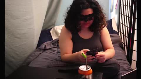 magicalgirlfrieren online show from 10/30/25, 04:41