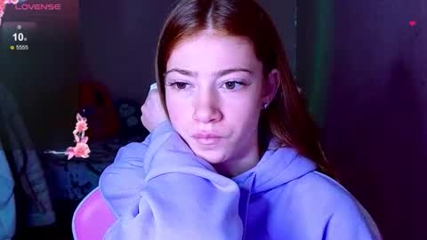 Snapshot of magicladyy chatting on 11/26/25, 07:48 Angel online show from 11/26/25, 07:48