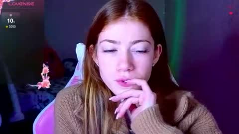 Snapshot of magicladyy chatting on 11/27/25, 10:12 Angel online show from 11/27/25, 10:12