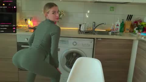 MagicLove online show from 09/10/25, 02:22