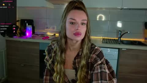 Snapshot of magiclovexo chatting on 03/18/26, 05:32 MagicLove online show from 03/18/26, 05:32