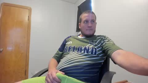 Magic176 online show from 09/14/25, 03:44