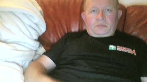 Snapshot of magicman250 chatting on 06/11/26, 10:52 magicman250 online show from 06/11/26, 10:52