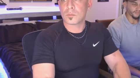 Snapshot of magicmike1110 chatting on 11/28/25, 02:58 magicmike1110 online show from 11/28/25, 02:58