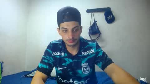 Snapshot of magico_9809 chatting on 03/18/26, 04:37 BRAYAN online show from 03/18/26, 04:37