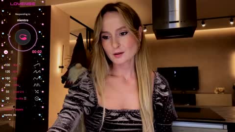 magicpeaach online show from 12/20/24, 04:14