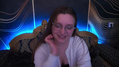 Emily online show from 11/06/25, 02:07