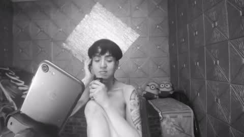 Snapshot of magicsaya chatting on 12/18/24, 05:04 TsKaycee online show from 12/18/24, 05:04