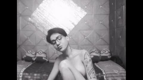 Snapshot of magicsaya chatting on 01/04/25, 01:21 TsKaycee online show from 01/04/25, 01:21