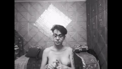 Snapshot of magicsaya chatting on 01/11/25, 03:20 TsKaycee online show from 01/11/25, 03:20