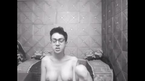 Snapshot of magicsaya chatting on 01/22/25, 06:52 TsKaycee online show from 01/22/25, 06:52