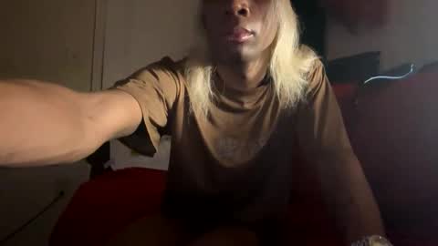 Snapshot of magiicboo chatting on 10/23/25, 04:56 magiicboo online show from 10/23/25, 04:56