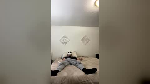 Snapshot of magikstick2 chatting on 04/23/26, 05:37 magikstick2 online show from 04/23/26, 05:37