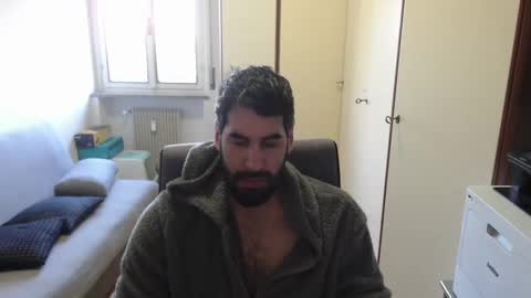 Snapshot of magistermat_ chatting on 03/05/25, 08:10 Magister online show from 03/05/25, 08:10