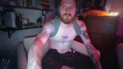 Snapshot of magnetic77slav chatting on 09/28/25, 01:44 magnetic77slav online show from 09/28/25, 01:44