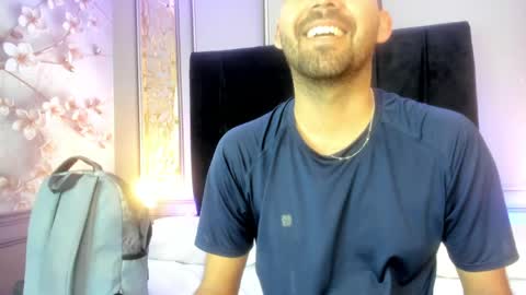 Snapshot of magnus_alejo chatting on 05/18/26, 11:38 Magnus Alejo online show from 05/18/26, 11:38