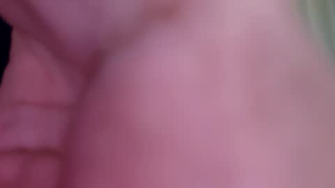 Snapshot of magodon chatting on 04/07/26, 12:27 Diandlin online show from 04/07/26, 12:27